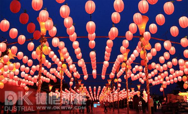 德愷包裝機(jī)械 枕式包裝設(shè)備 封切設(shè)備 管材包裝設(shè)備 廣東德愷機(jī)械有限公司 佛山德愷機(jī)械有限公司 德愷機(jī)械包裝機(jī) 佛山德愷包裝機(jī) 廣東德愷包裝機(jī) 佛山德愷包裝機(jī) 枕式包裝機(jī)廠家 自動(dòng)整理包裝機(jī) 封切收縮機(jī) 立式包裝機(jī) 稱(chēng)重充填設(shè)備 提升輸送設(shè)備 封切收縮機(jī) 高速邊封包裝機(jī) 高速邊封收縮包裝機(jī) 全自動(dòng)直進(jìn)料袖口式包裝機(jī) 高速恒溫?zé)崾湛s包裝機(jī) 全自動(dòng)封切包裝機(jī) 回轉(zhuǎn)式枕式包裝機(jī) 回轉(zhuǎn)伺服式枕式包裝機(jī) 下走紙枕式包裝機(jī) 往復(fù)式枕式包裝機(jī) 回轉(zhuǎn)式枕式包裝機(jī) 不銹鋼理料線(xiàn)食品包裝機(jī)廠家 餅干包裝機(jī) 伺服包裝機(jī)